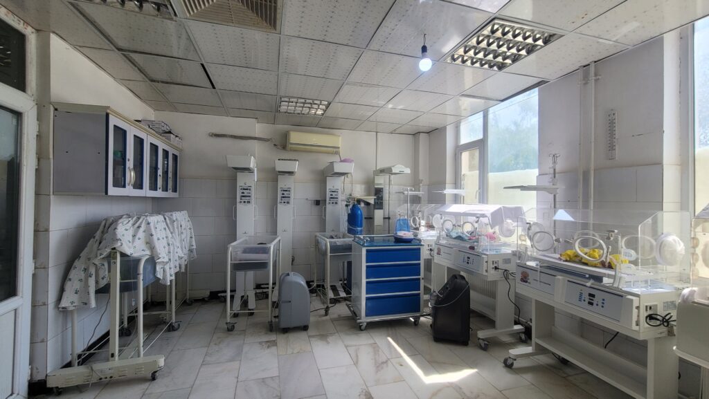 The equipped newborn care ward