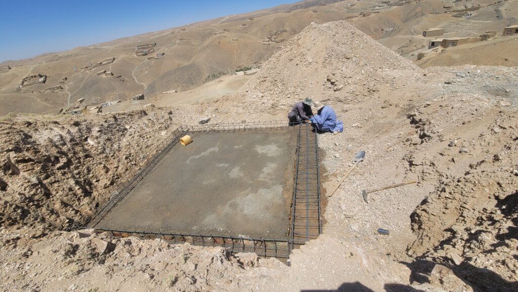 Building the reservoir foundation